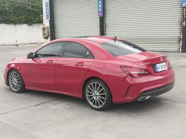 Mercedes-Benz Mercedes-Benz CLA CLA 220 4MATIC