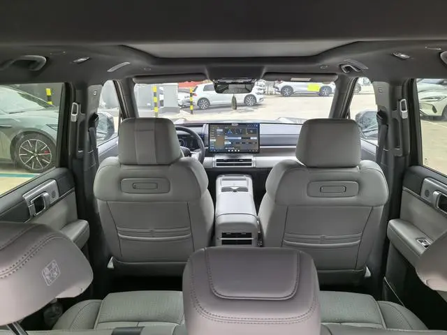 FANG CHENG BAO Titanium 7 200KM two-wheel drive Max version