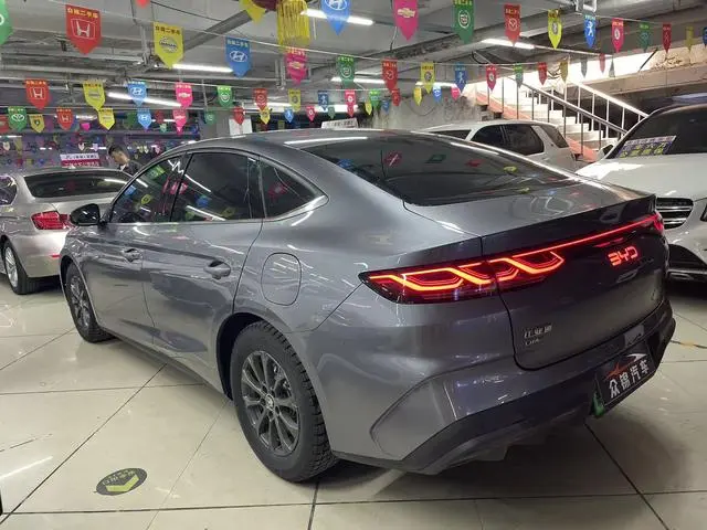 BYD Qin L DM DM-i 80KM leading type