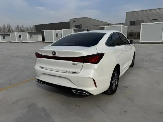 Changan Yidong PLUS 1.4T DCT High Energy Version