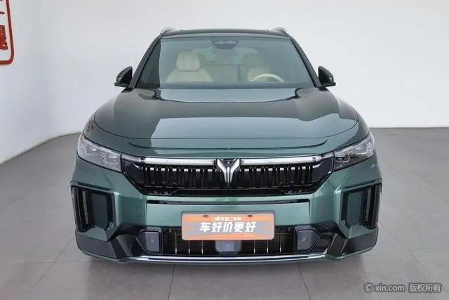 VOYAH Lan Tu FREE Ultra-long battery life smart driving version