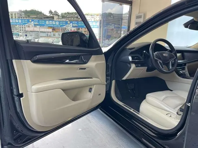 Cadillac Cadillac CT6 28T fashion type