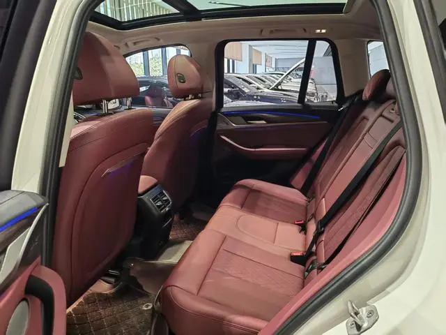 BMW BMW X3 xDrive30i Leading M Yao Ye Set