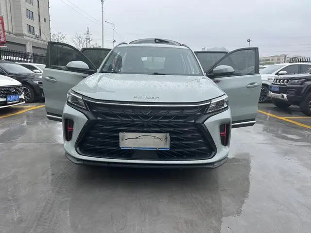 Dongfeng Fengguang Scenery 580 1.5T automatic enjoyment type