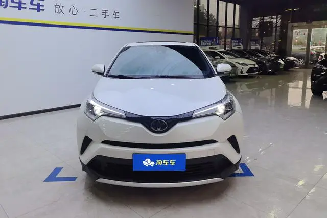 TOYOTA IZOA 2.0L Yixiang Edition