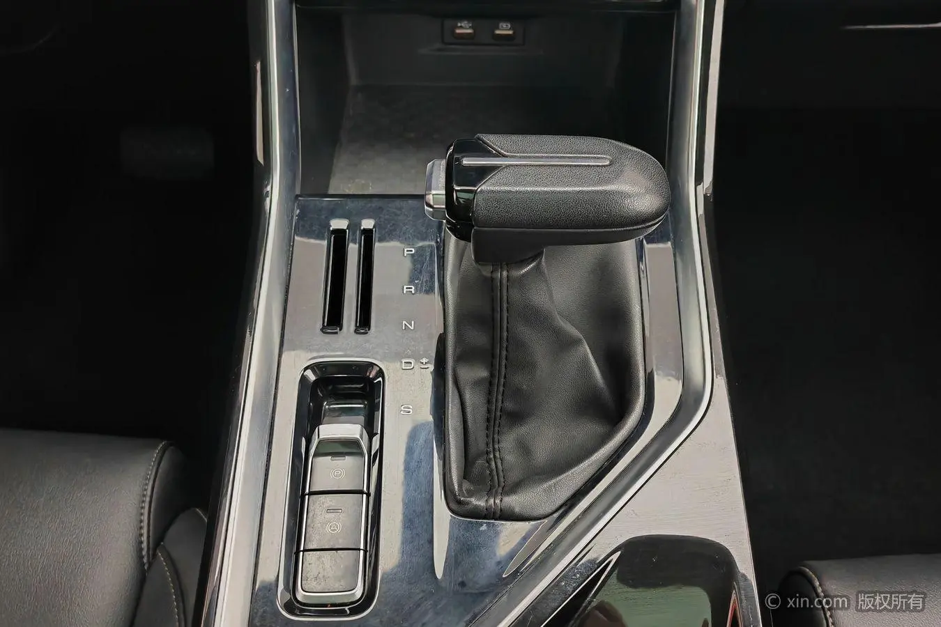 Wuling Wuling Xingchen 1.5T automatic star Obsidian version