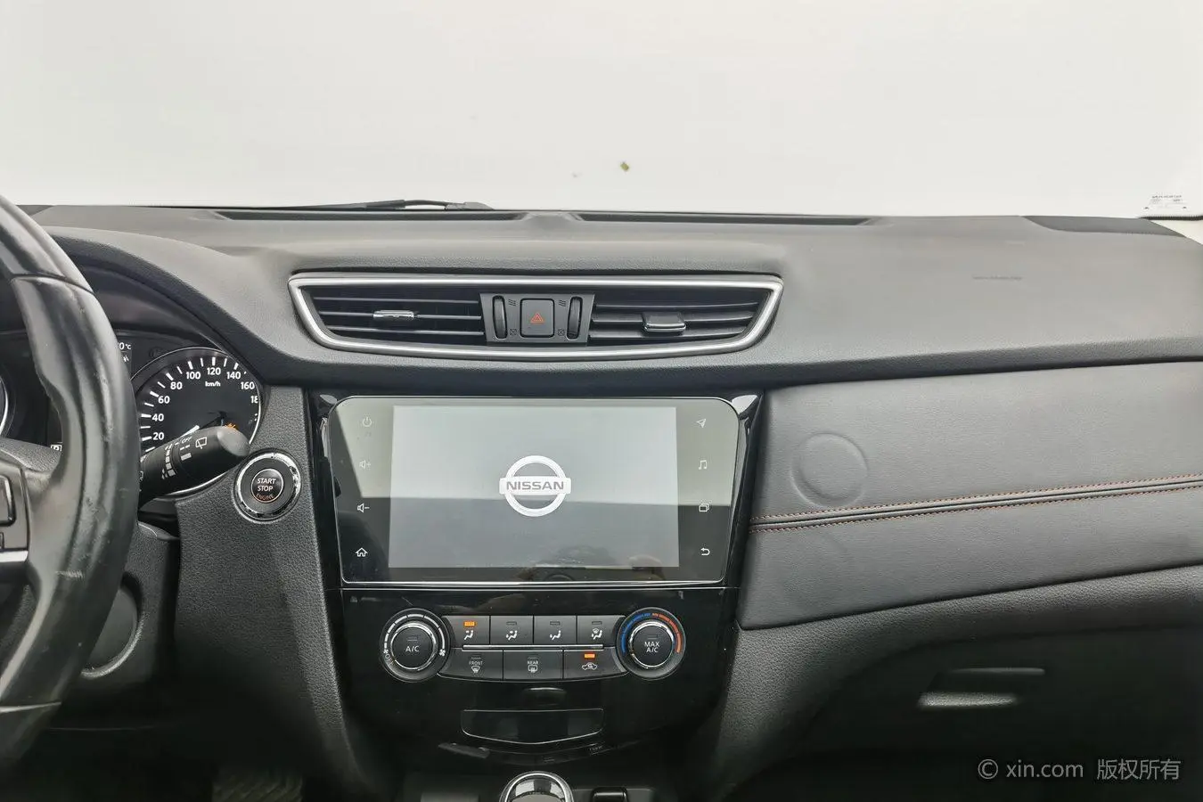 Nissan Qashqai 2.0L CVT Deluxe Edition