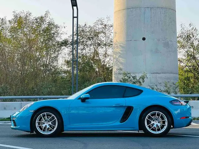 Porsche Porsche 718 Cayman 2.0T