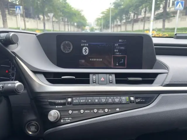Lexus Lexus ES 260 Excellent Edition