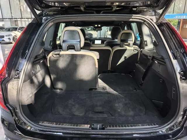 Volvo Volvo XC90 PHEV E-drive hybrid T8 Long battery life Zhizun Deluxe Edition 7 Seats