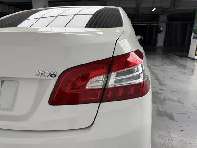 Peugeot Peugeot 408 1.6T Automatic Deluxe Edition