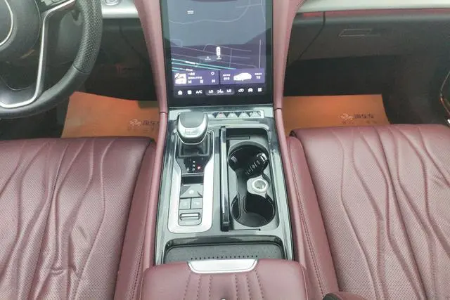 Hongqi Hongqi H5 2.0T Automatic Smart Union flag collar version