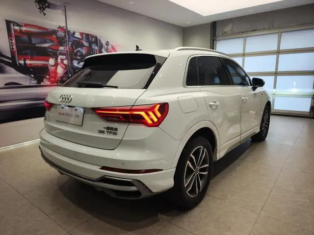 Audi Audi Q3 35 TFSI aggressive dynamic type