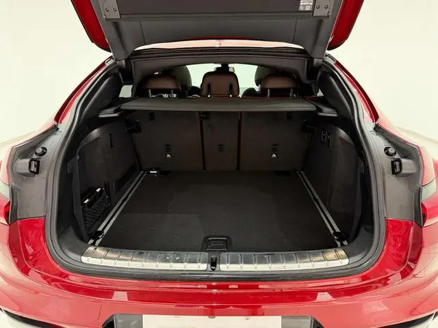BMW BMW X4 xDrive25i M Sports Yao Ye Suit