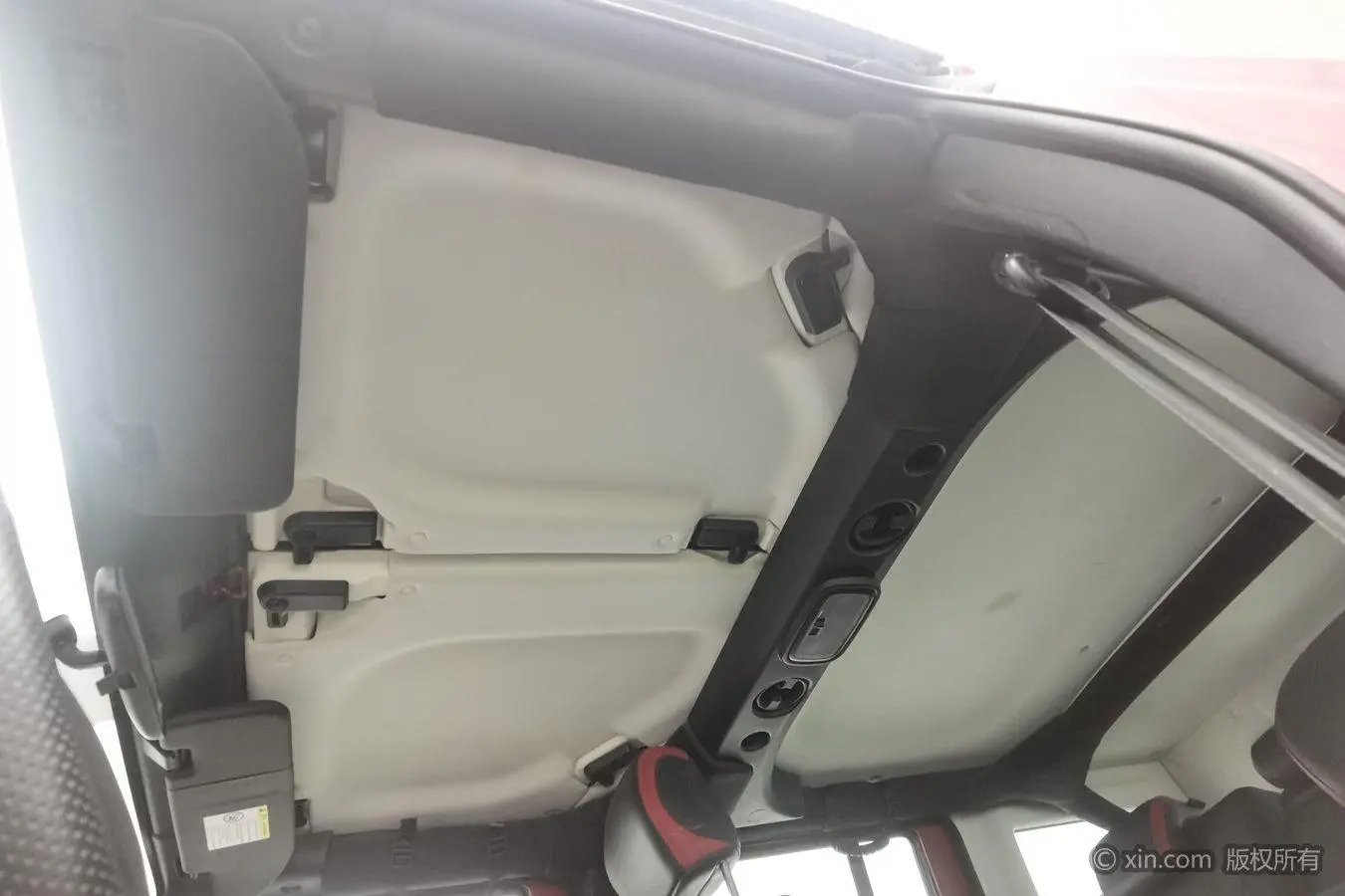 Beijing Beijing off-road BJ40 PLUS 2.3T manual four-wheel drive exclusive edition Country VI
