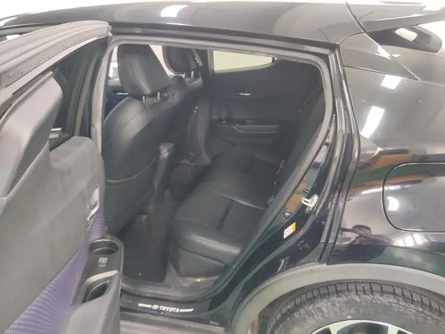 TOYOTA Toyota C-HR 2.0L leading skylight version country VI