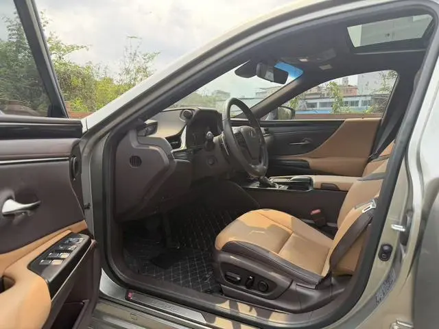 Lexus Lexus ES 200 Excellent Edition