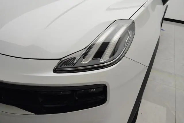LYNK & CO Lynk & Co. 06 EM-P 84KM battery life version Pro