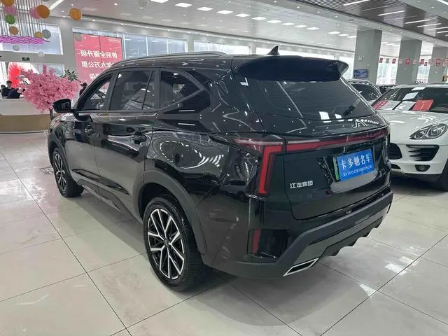 Jianghuai Yiwei Jianghuai X8 E Home 1.5T DHT Jiaxin Edition 7 Seats