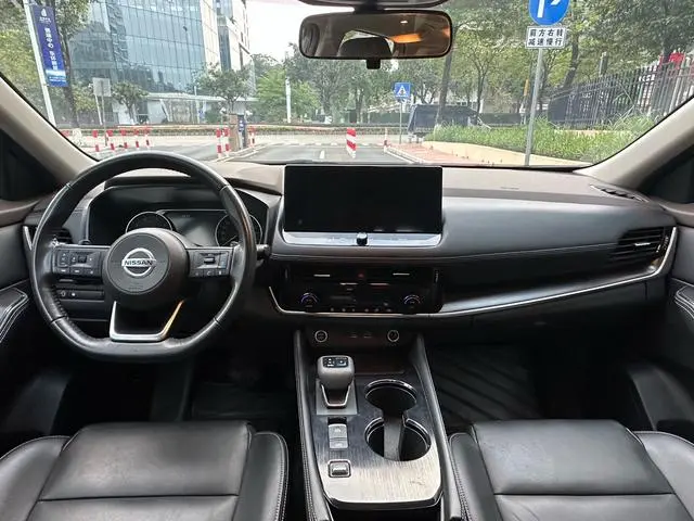 Nissan Qijun VC-Turbo 300 CVT 2WD Deluxe Edition