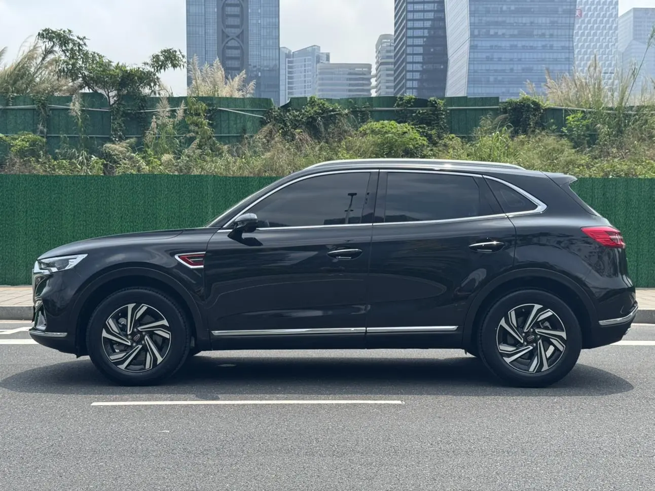 Hongqi Hongqi HS5 Facelift 2.0T Zhilian Flag Enjoy Edition