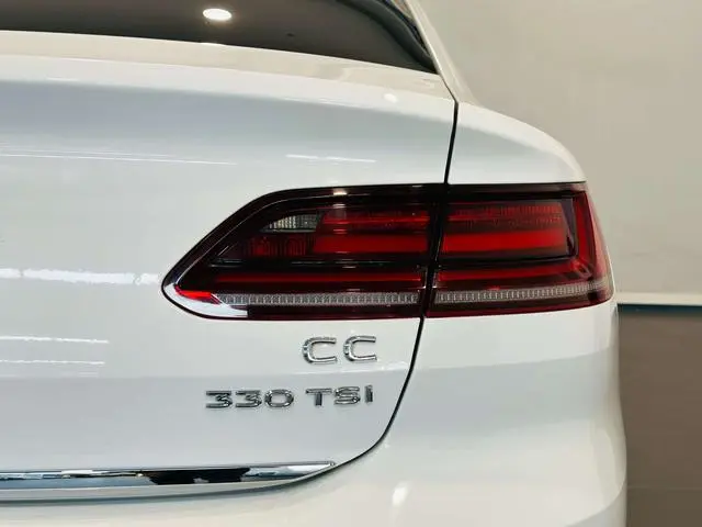 Volkswagen Volkswagen CC 330TSI Charm Edition Country VI