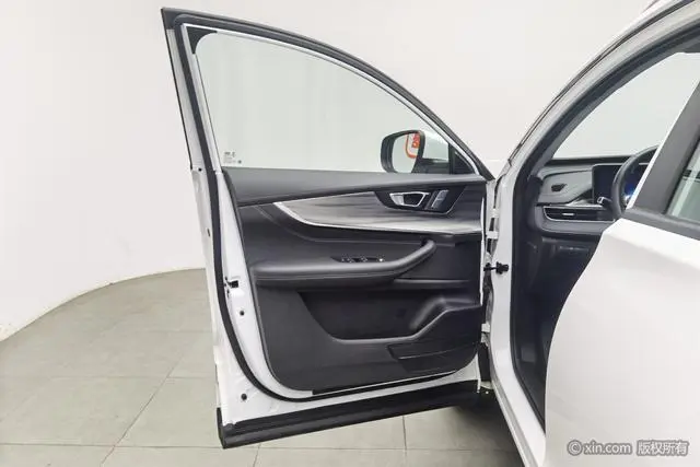 Chery Fulwin Tiggo 8 PLUS Kunpeng Edition 390TGDI DCT Pride Edition+