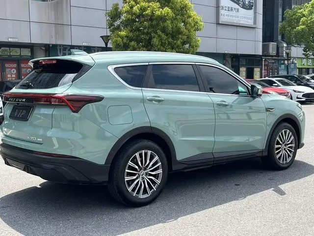 Chery Jetour Jietu X70 C-DM 1.5TD DHT Voyage EDITION PRO