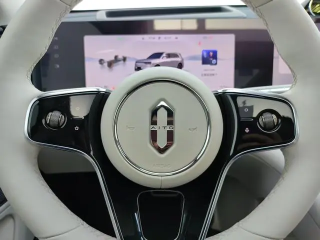 AITO Ask the world M8 Extended range Max+ five-seater version