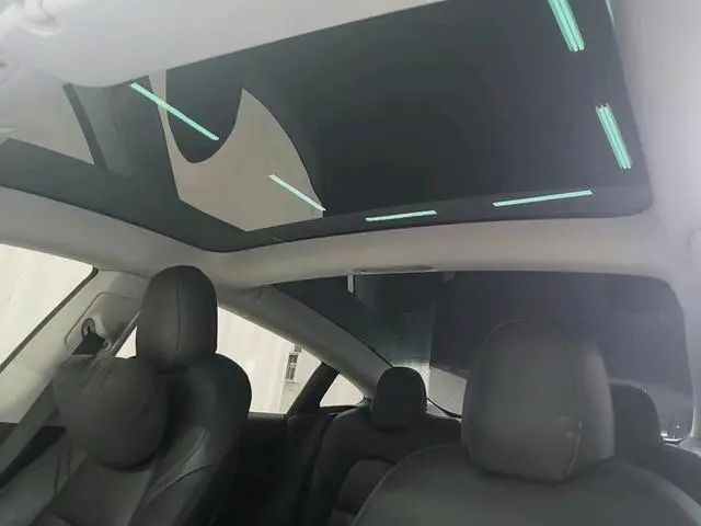 Tesla Model 3 Upgraded version of standard battery life rear drive