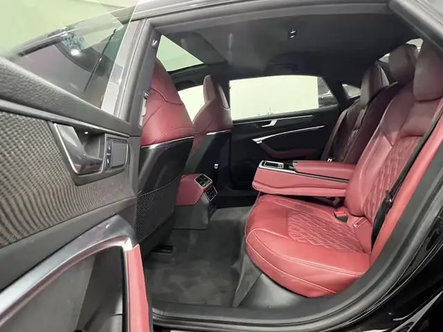 Audi Audi A7L 45 TFSI quattro S-line Black Samurai Edition