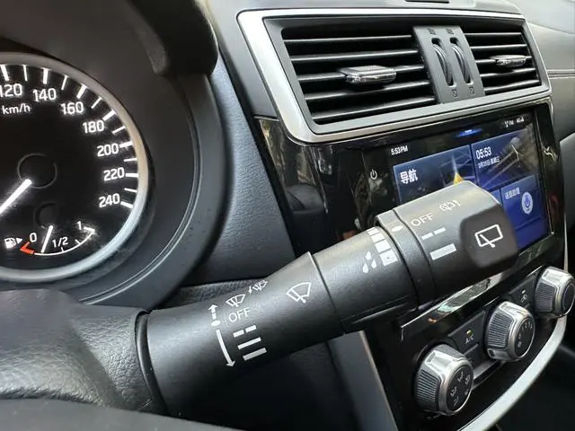 Nissan TIIDA 1.6L CVT Zhixing Edition Country VI