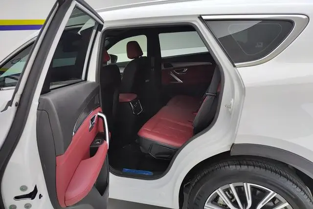 Chery Jetour Jietu X70 PLUS Champion Edition 1.5T DCT Champion MAX 7 Seats