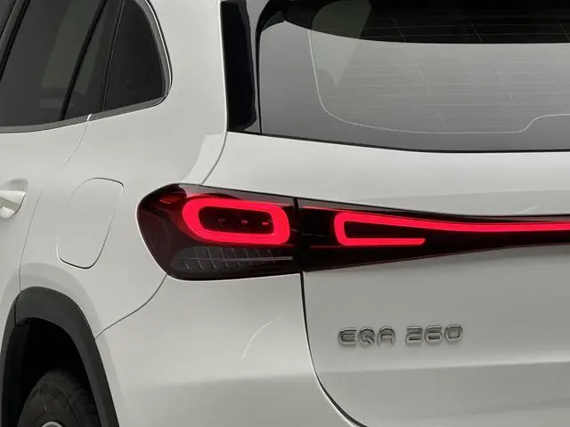 Mercedes-Benz Mercedes-Benz EQA EQA 260