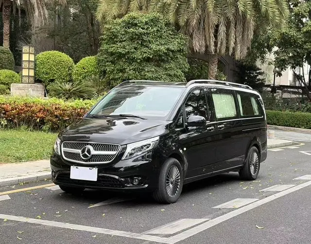 Mercedes-Benz Vito 2.0T Business Edition 7 Seats