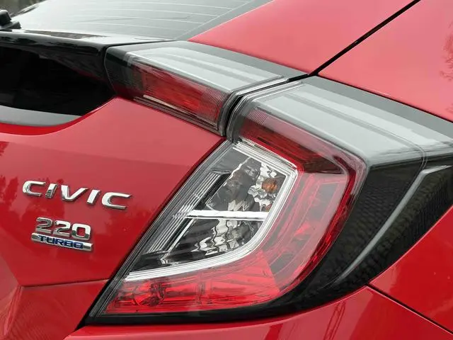 Honda Civic HATCHBACK 220TURBO CVT tide cool Control