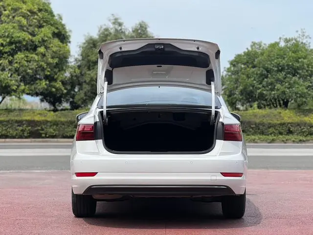 Volkswagen Sagitar 280TSI DSG Beyond Edition