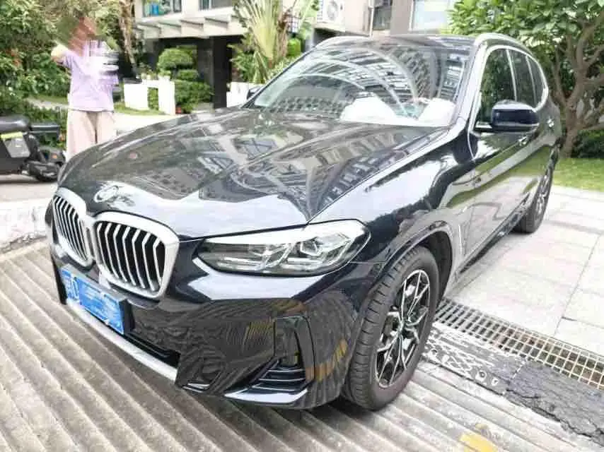 BMW BMW X3 xDrive25i M sports suit