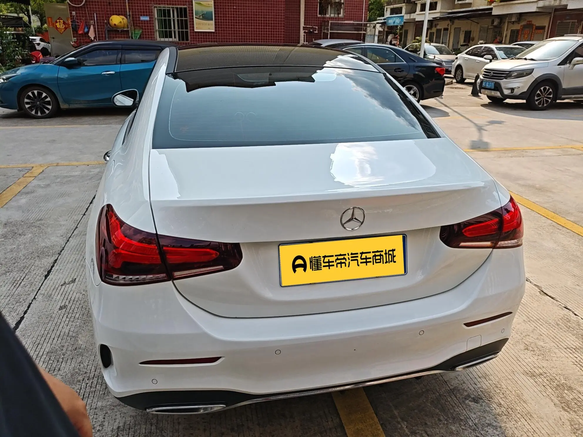 Mercedes-Benz Mercedes-Benz A-class A 200 L sports sedan dynamic Version
