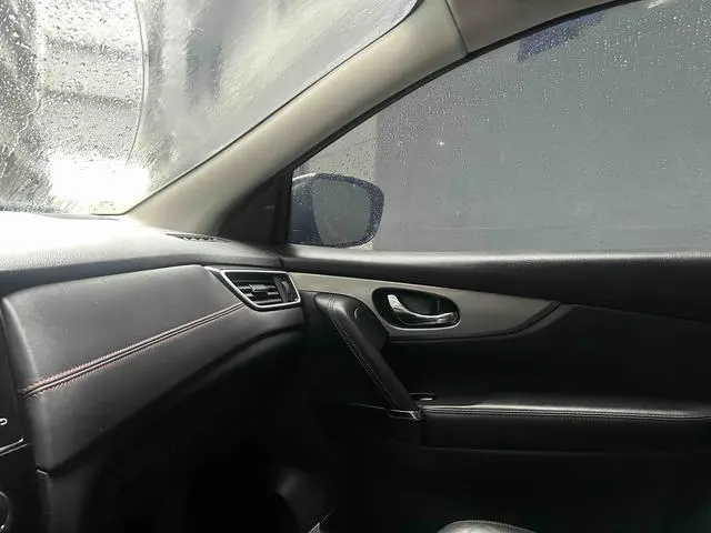 Nissan Qashqai 2.0 L XV Prem Deluxe Edition