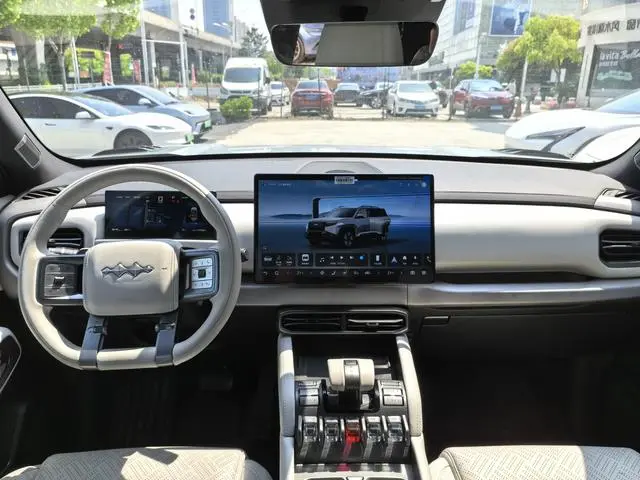 FANG CHENG BAO Titanium 3 501KM four-wheel drive Ultra version