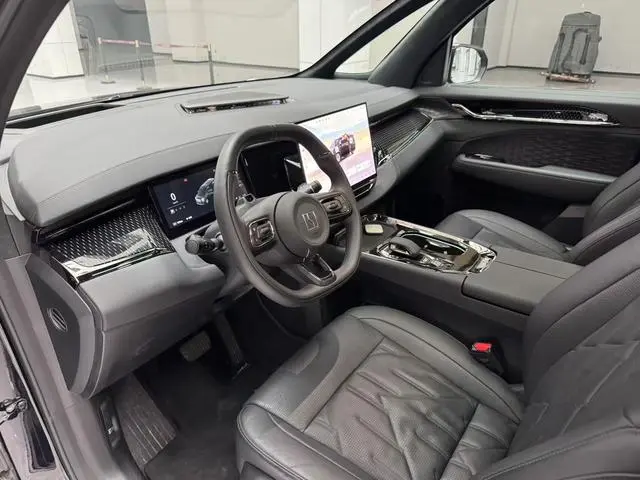 ZEEKR ZEEKR 009 Six-seater executive edition four-wheel drive 108kWh