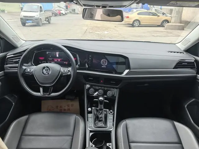 Volkswagen Sagitar 280TSI DSG Comfortable Smart Edition