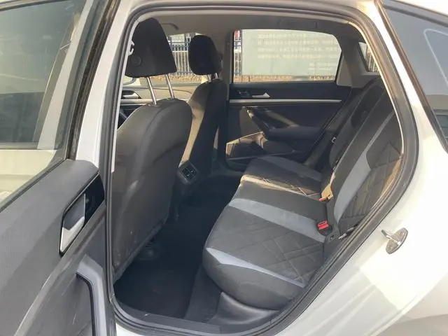 Volkswagen Lavida Facelift 1.5L automatic five million version