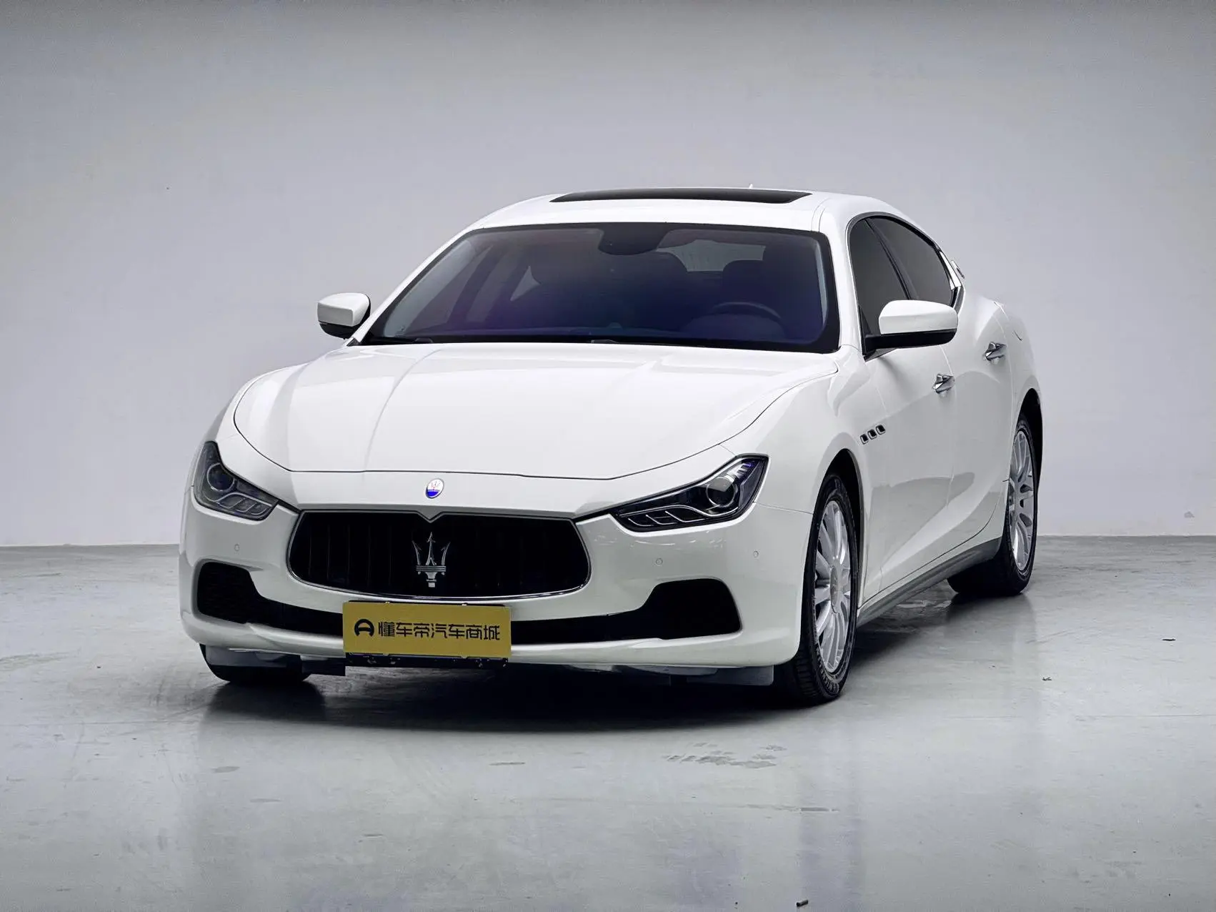 Maserati Ghibli 3.0T Standard Edition