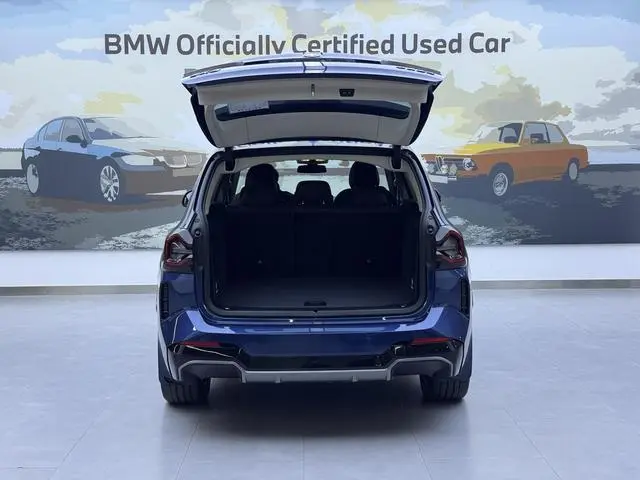 BMW BMW iX3 Leading type