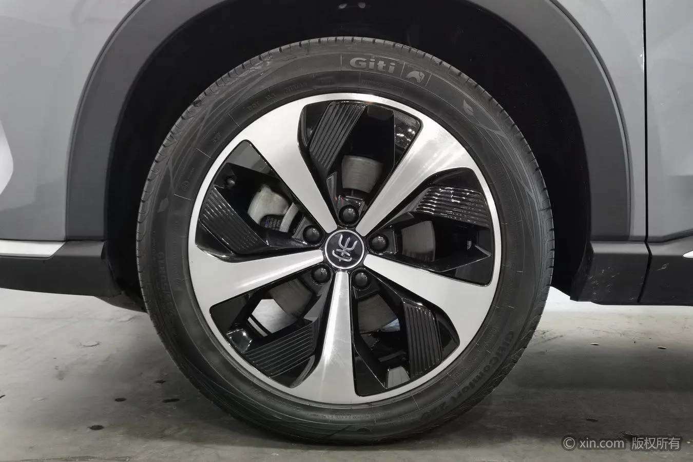 BYD Song PLUS DM DM-i 110KM two-wheel drive flagship PLUS