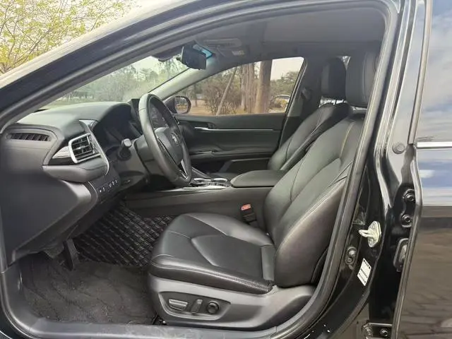 TOYOTA Camry 2.5G Deluxe Edition