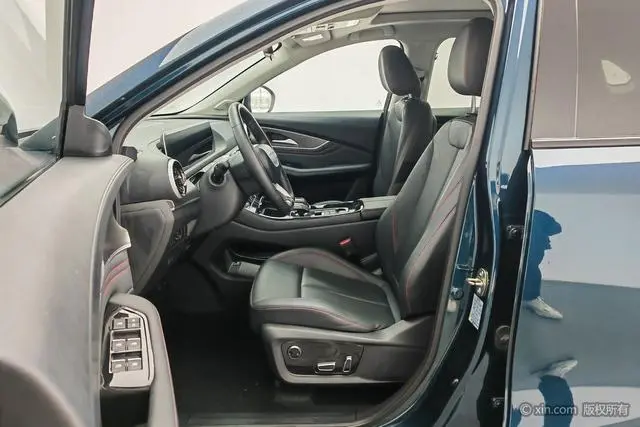 Dongfeng Fengxing Popular T5 EVO 1.5TD DCT Diamond Edition