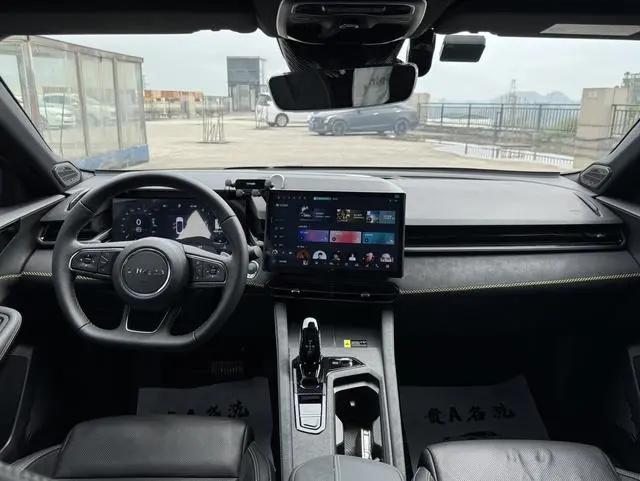 LYNK & CO Lynk 03 2.0 TD DCT Jin Pro